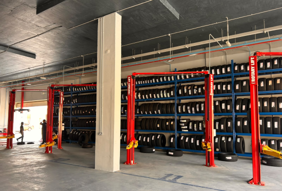 Buy car tyres Al Quoz